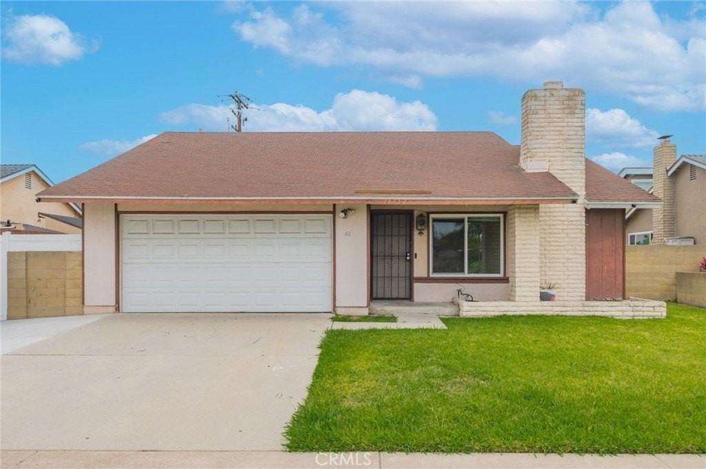 16752 Leafwood Cir - Photo 2 of 25