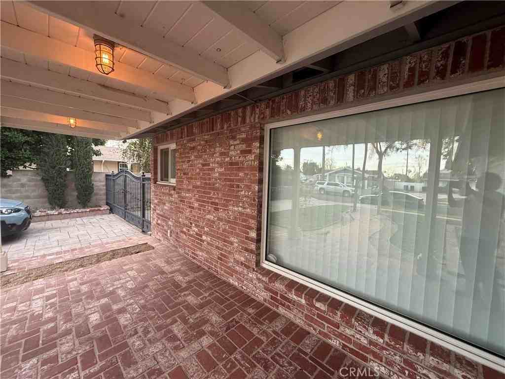16823 Simonds St - Photo 3 of 19