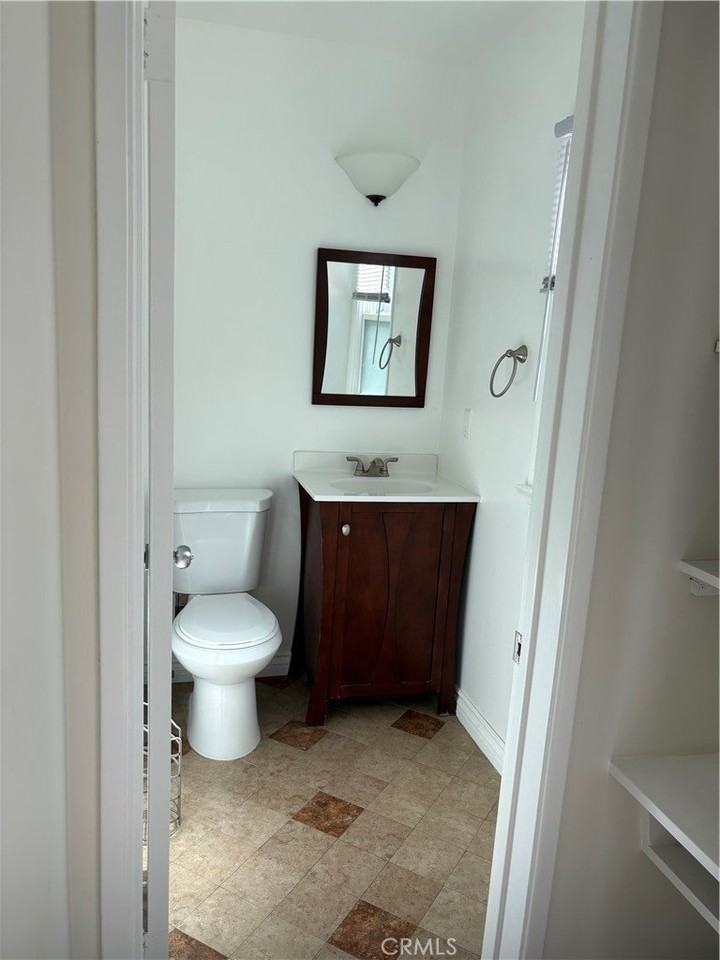 6862 Delco Ave - Photo 6 of 14