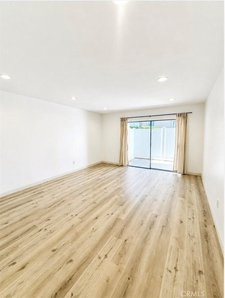 10331 Lindley Ave #120 - Photo 4 of 5