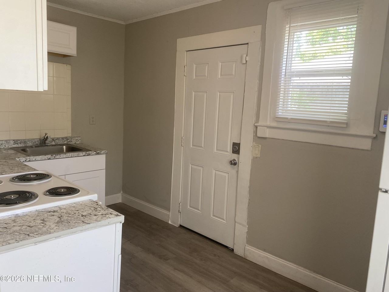 2854 Wickwire St - Photo 3 of 18