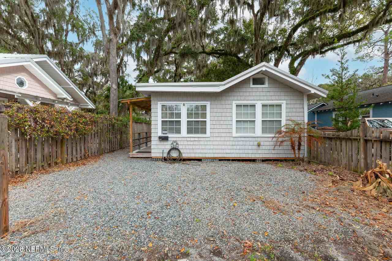 2813 Princeton Ave - Photo 3 of 31