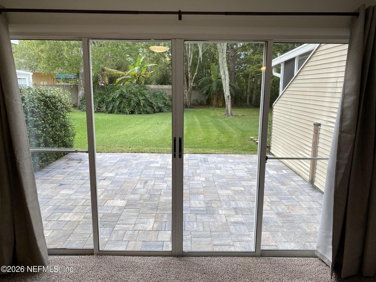 8562 Sturbridge Cir W - Photo 4 of 15