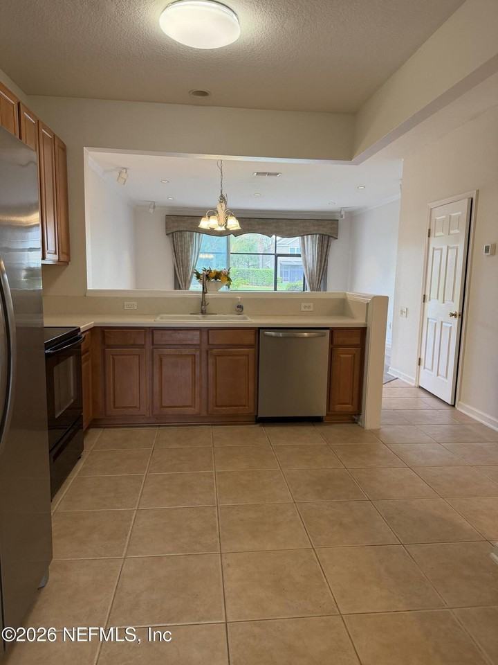 7584 Red Crane Ln - Photo 7 of 20