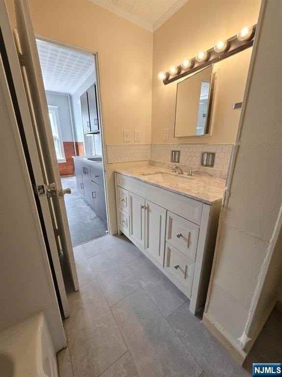 243 N 4th St #1stFL - Photo 5 of 9