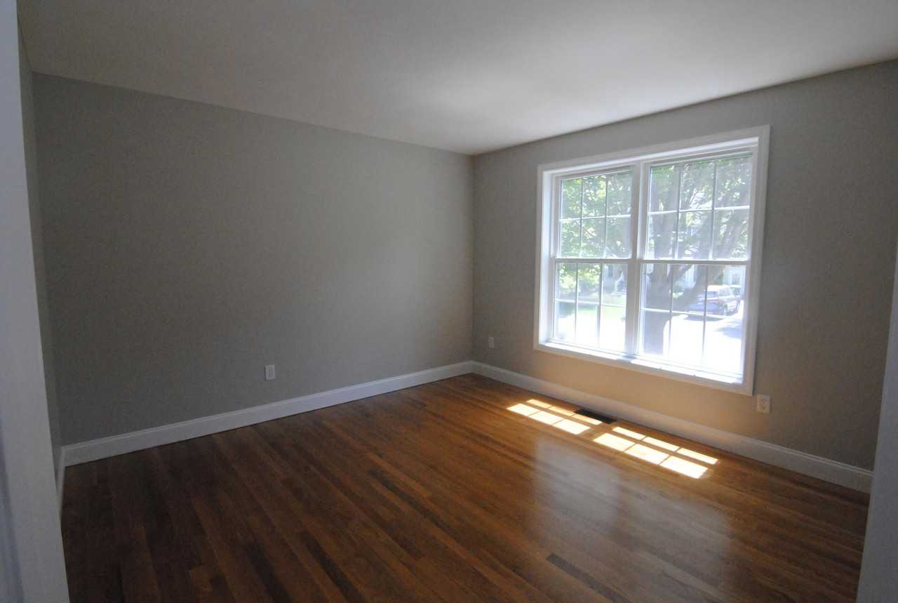 46 Cherrywood Dr - Photo 3 of 35