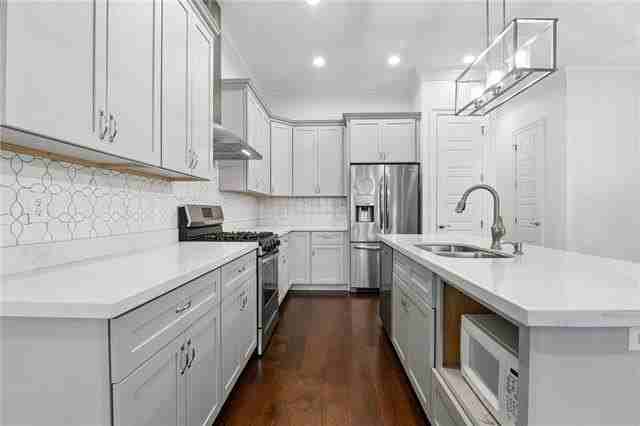 2812 Andover St - Photo 6 of 28