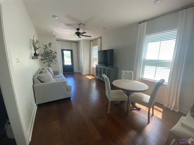 701 Behrman Ave - Photo 4 of 14