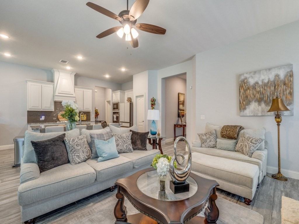 2602 Geer Ln - Photo 5 of 25