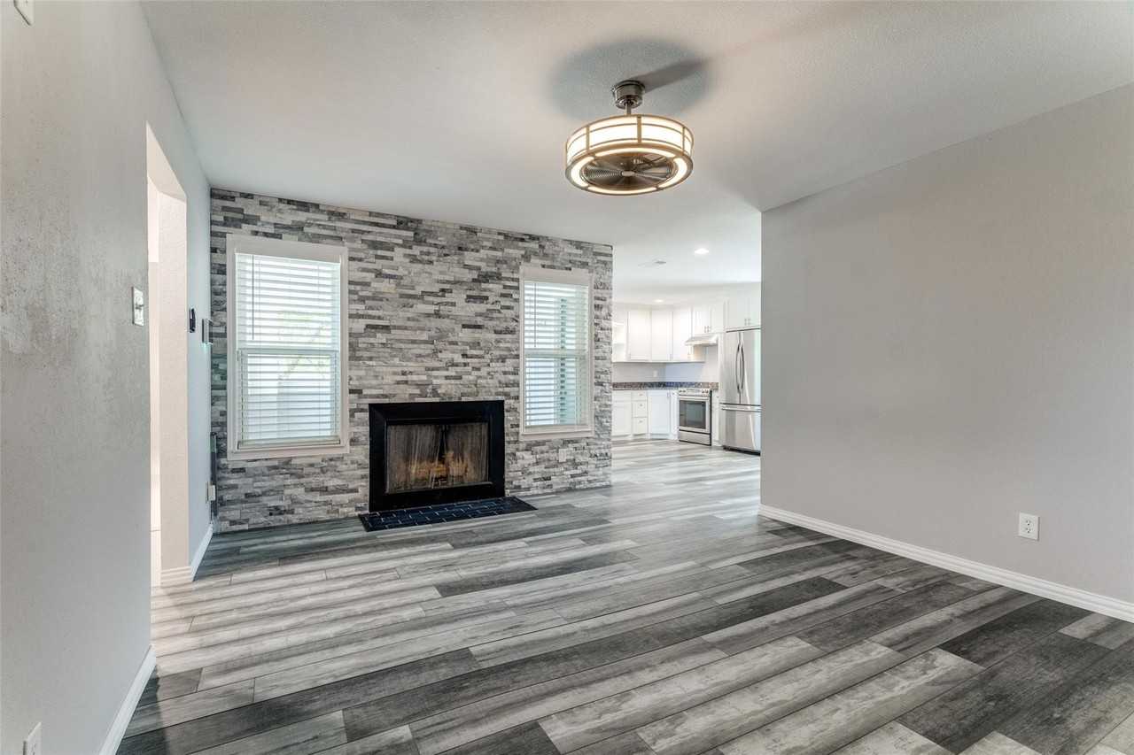 606 Ridgeline Dr - Photo 2 of 29