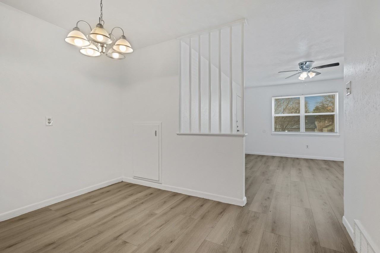 308 College St #B - Photo 7 of 17