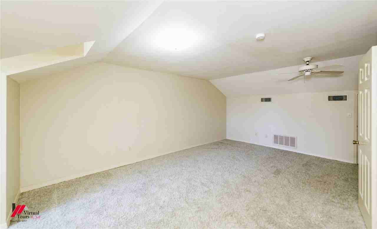 65 Tealwood St - Photo 3 of 40
