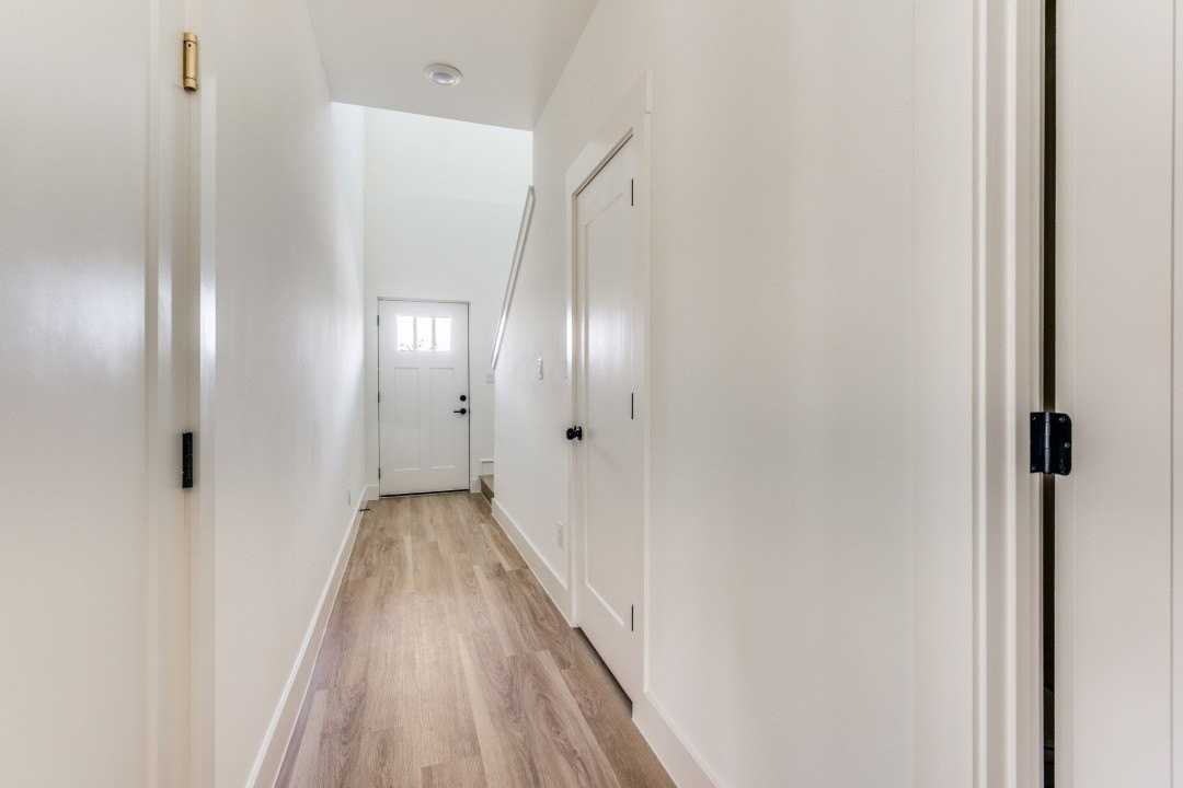 1224 Elva Warren St - Photo 2 of 28
