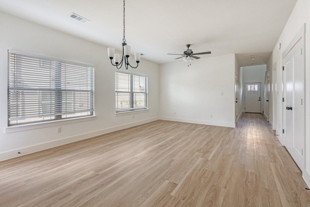 1224 Elva Warren St - Photo 3 of 28