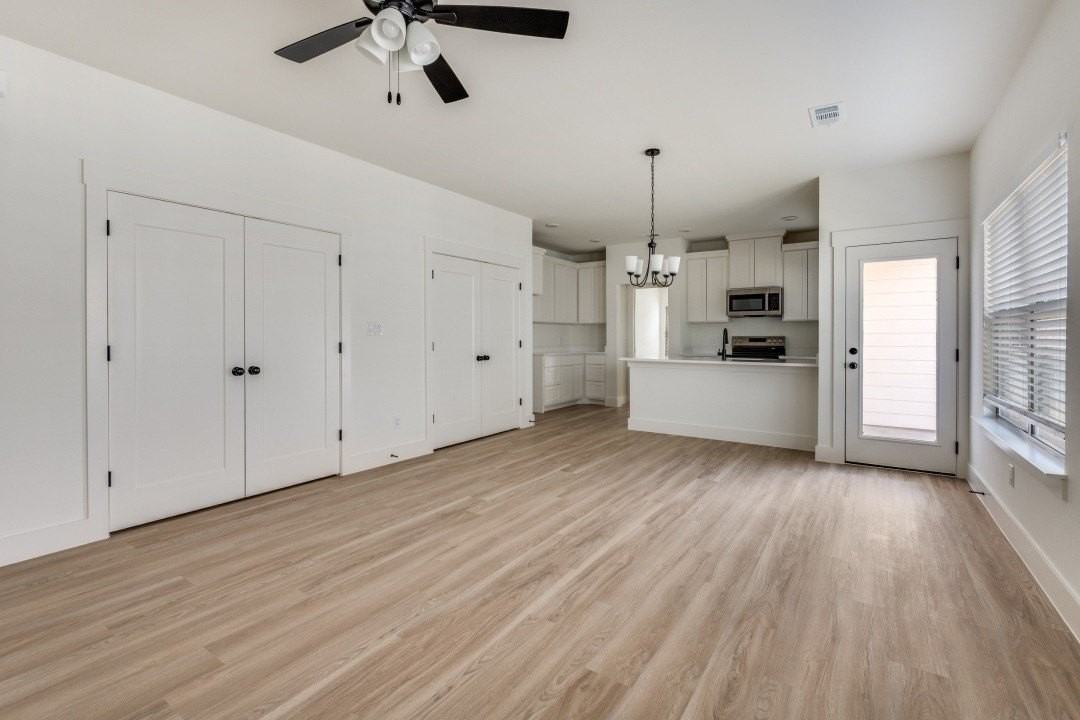 1224 Elva Warren St - Photo 7 of 28