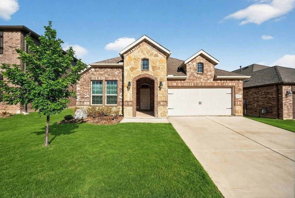 10601 Autumn Leaves Ln