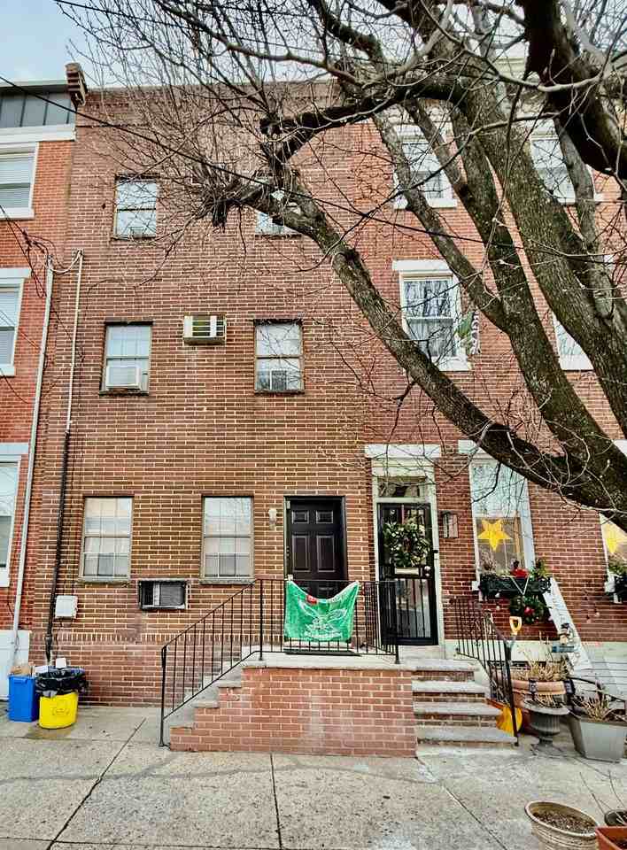 2528 Christian St 3rd Fl #3rdFL - Photo 2 of 24