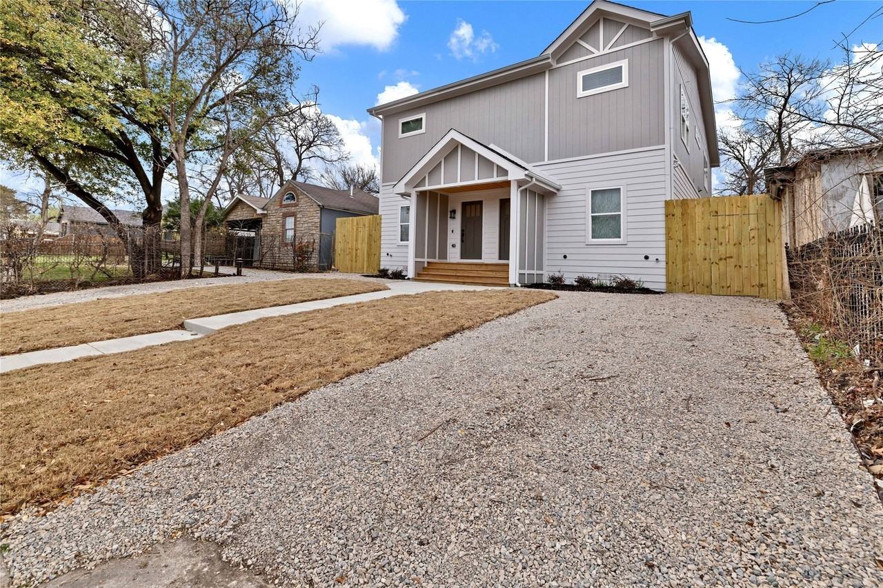 2844 S Marsalis Ave - Photo 2 of 28