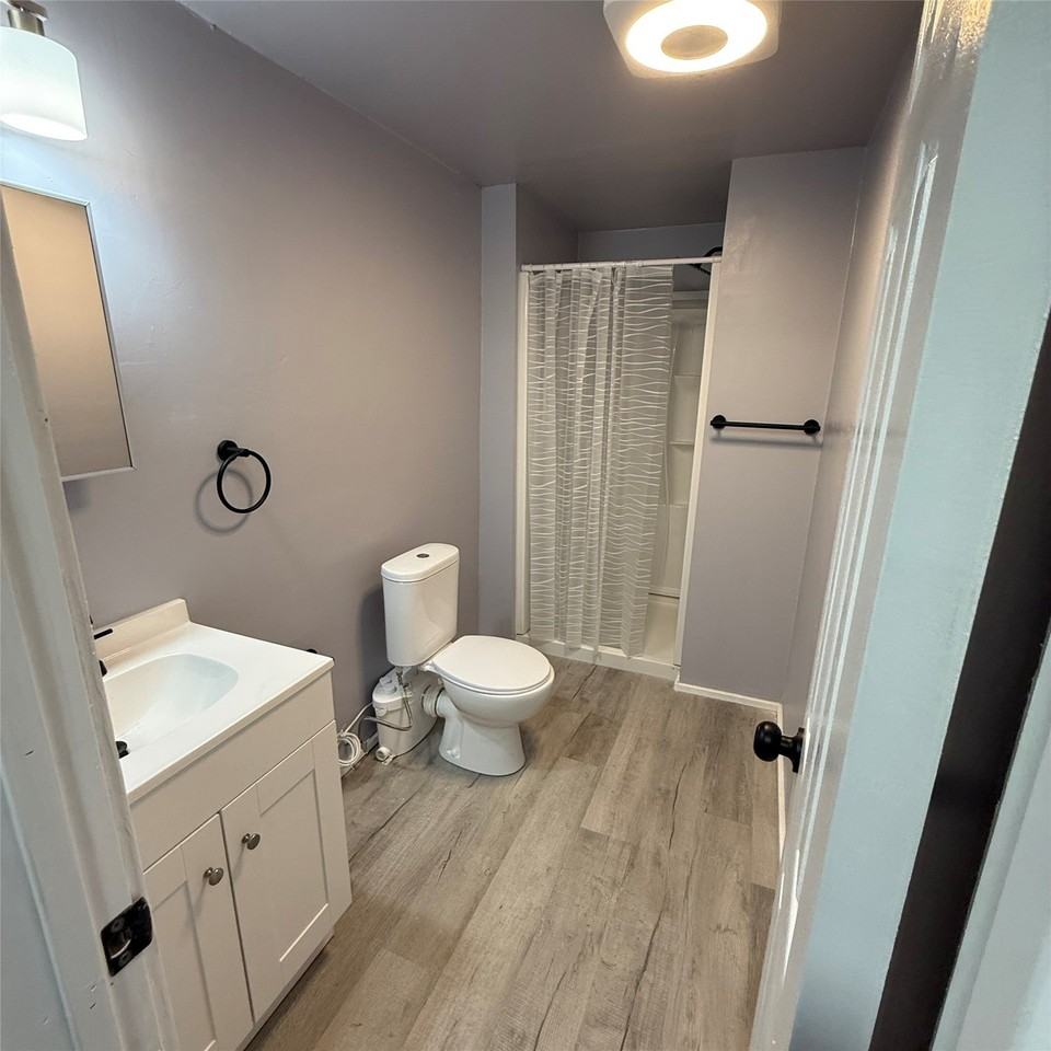 2615 E Mitchell St - Photo 2 of 4