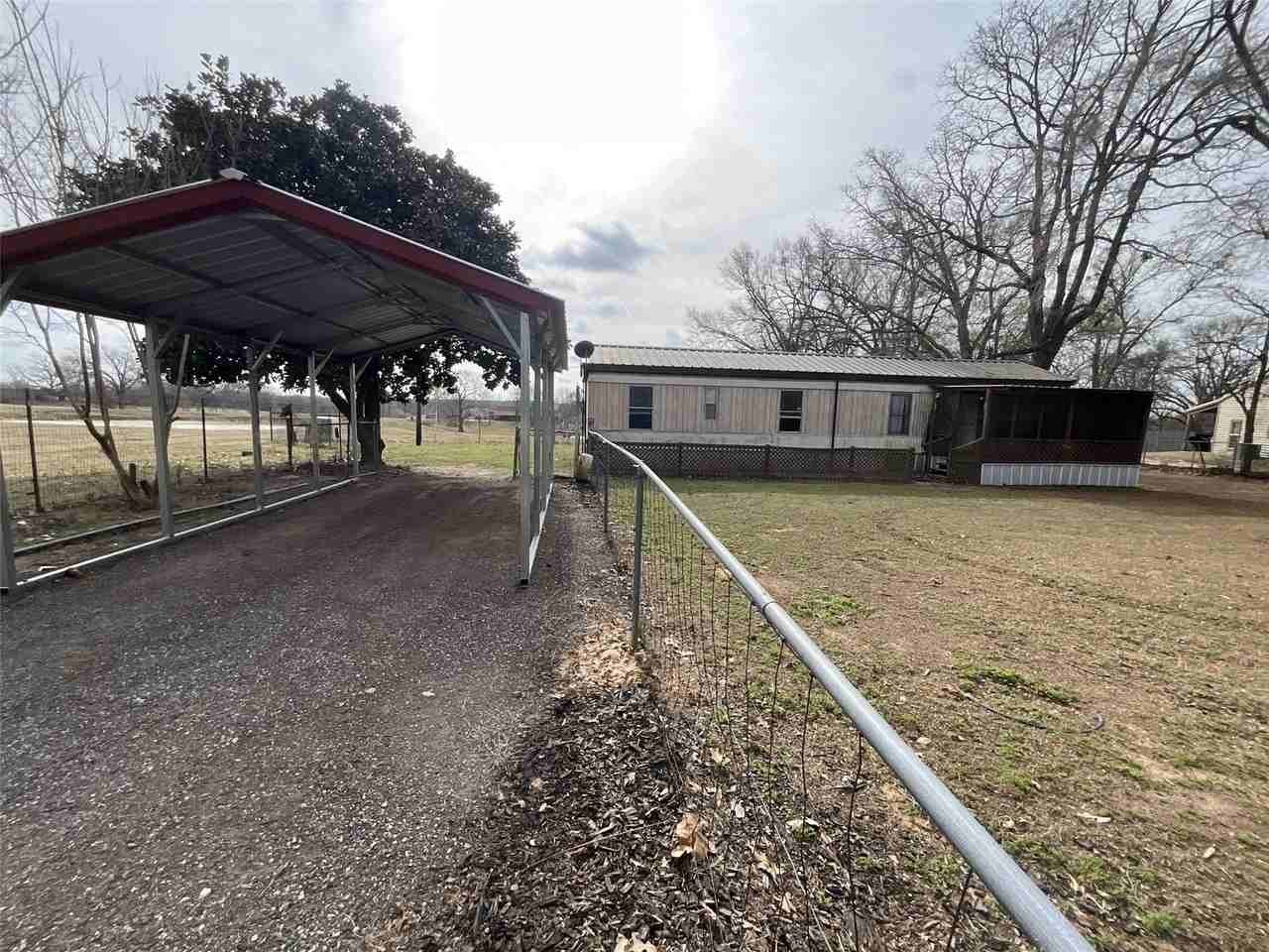 1053 Vz County Road 1927 - Photo 3 of 13