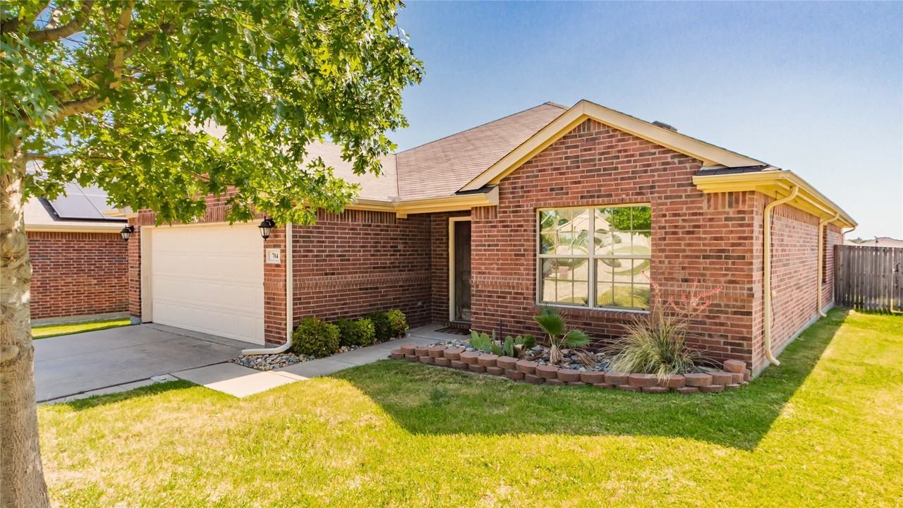 704 Cedar Cove Dr