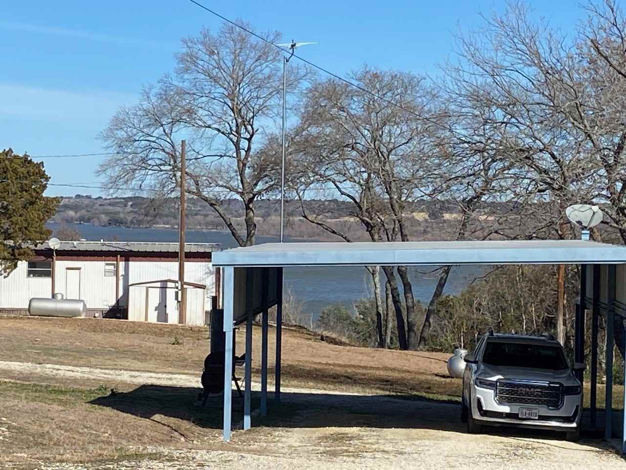 104 County Road 1296 - Photo 4 of 27