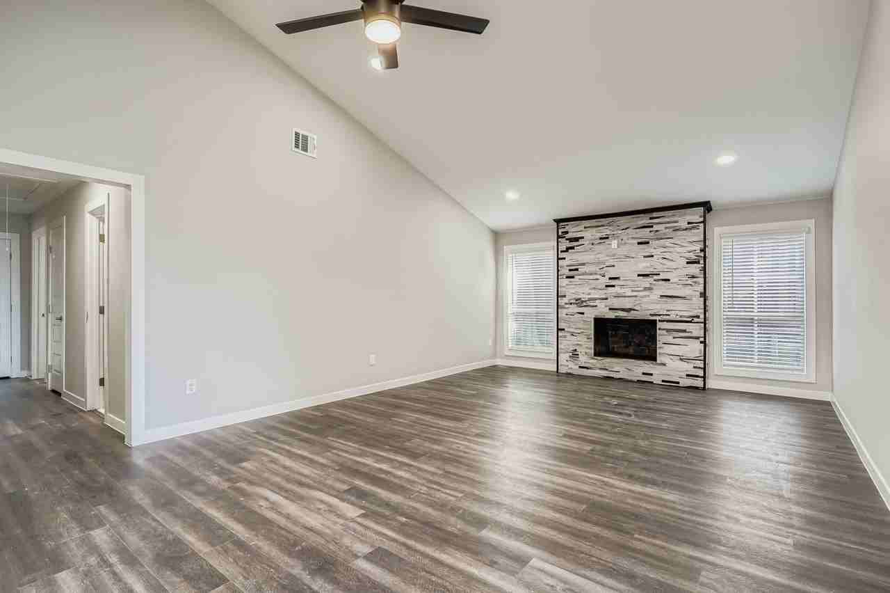 3809 Misty Meadow Dr - Photo 3 of 11