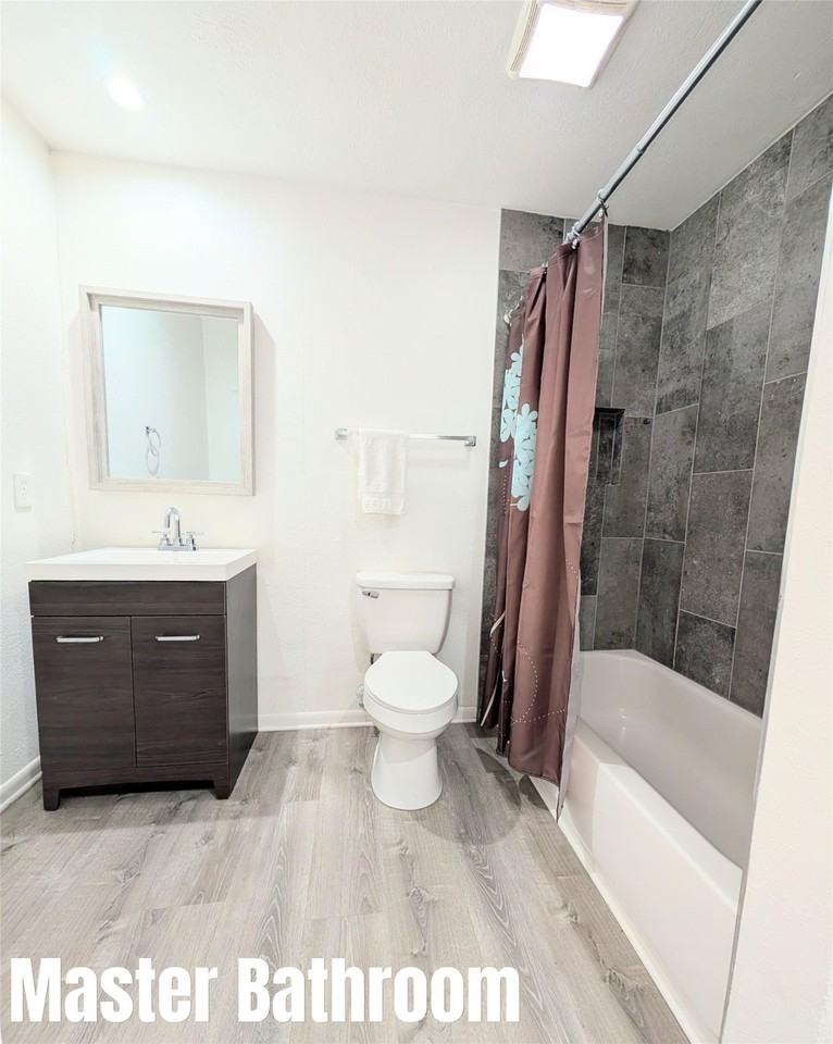 2410 Royal Acres Dr - Photo 6 of 20