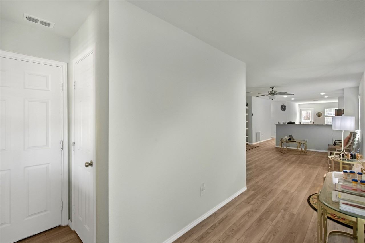 865 Table Rock St - Photo 5 of 28