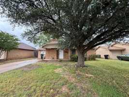 featured image of 3925 Craig Dr