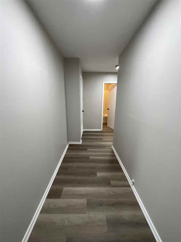 405 Beard St - Photo 4 of 20