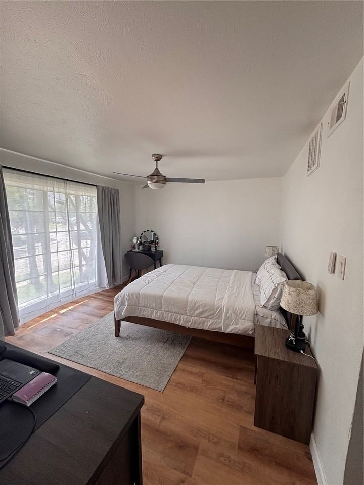 8057 Meadow Rd #202 - Photo 5 of 7