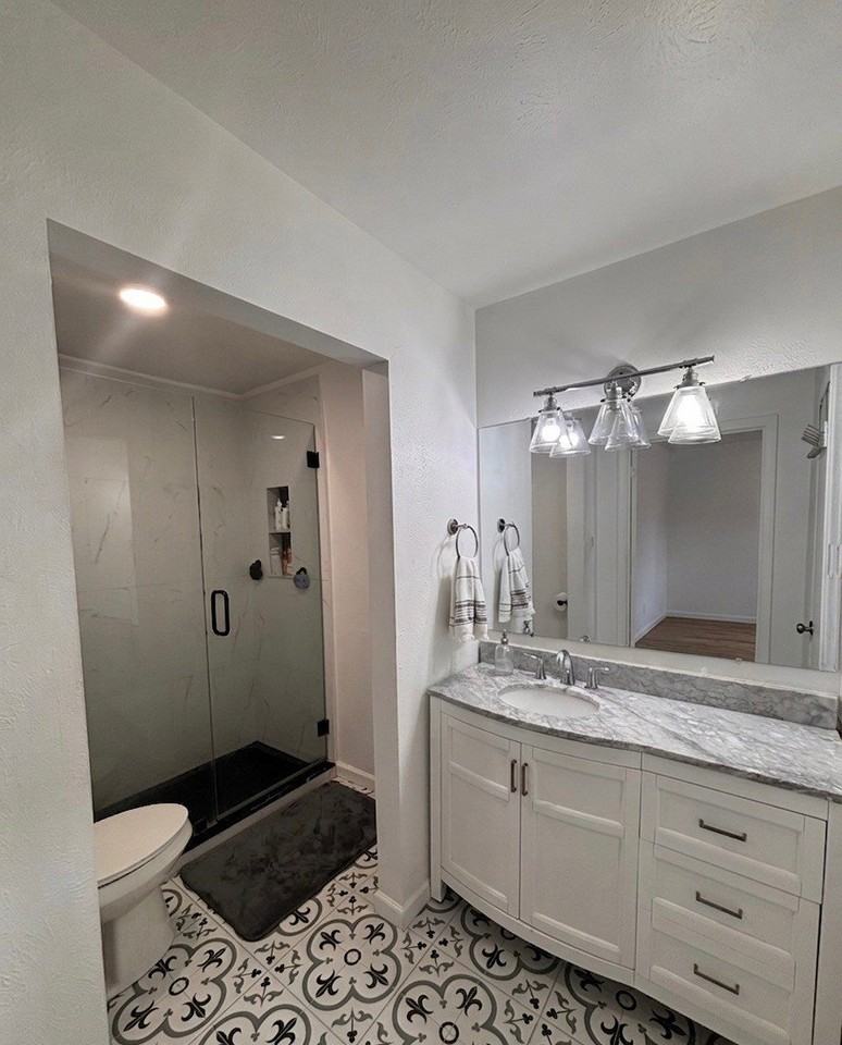 8057 Meadow Rd #202 - Photo 6 of 7
