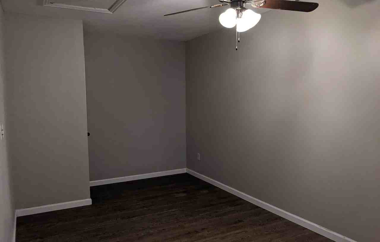 904 Canal St - Photo 2 of 19