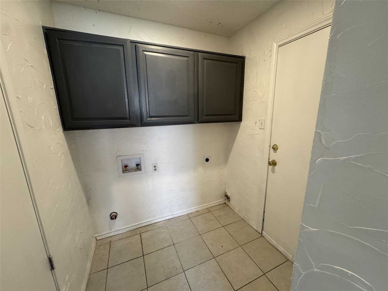 2122 Rainwood Ct - Photo 5 of 12