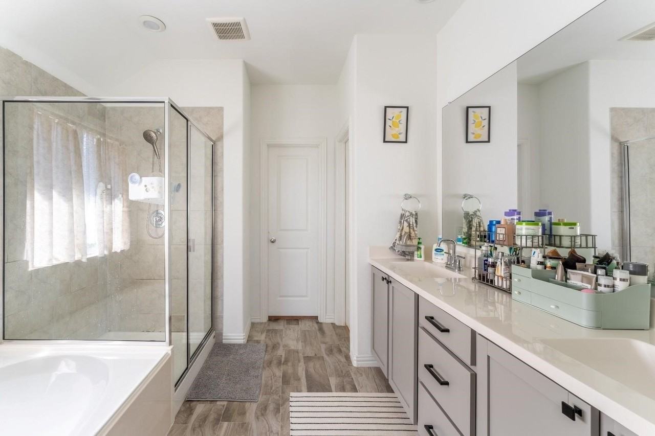 3621 Peachbush Ln - Photo 4 of 5