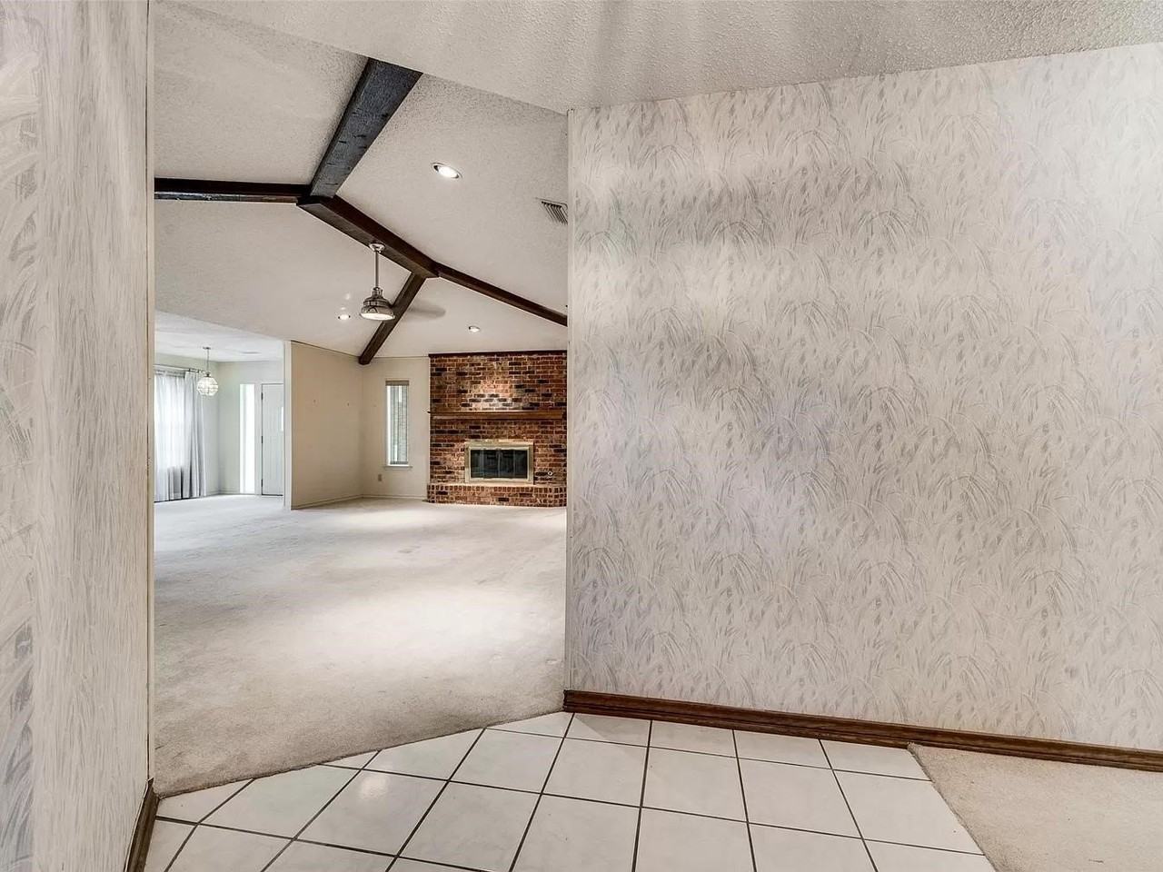 1912 Anna Dr - Photo 4 of 26