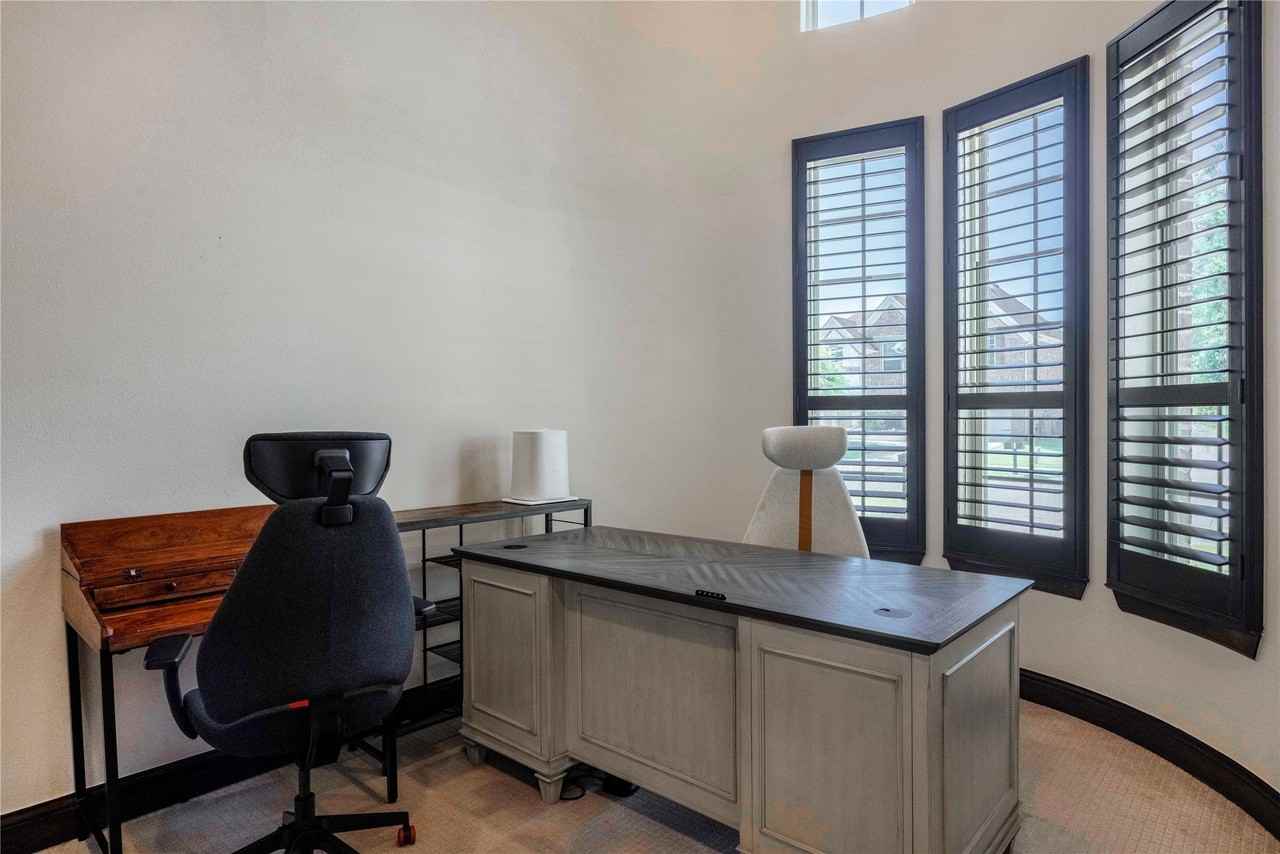 12824 Flatiron Trl - Photo 2 of 40
