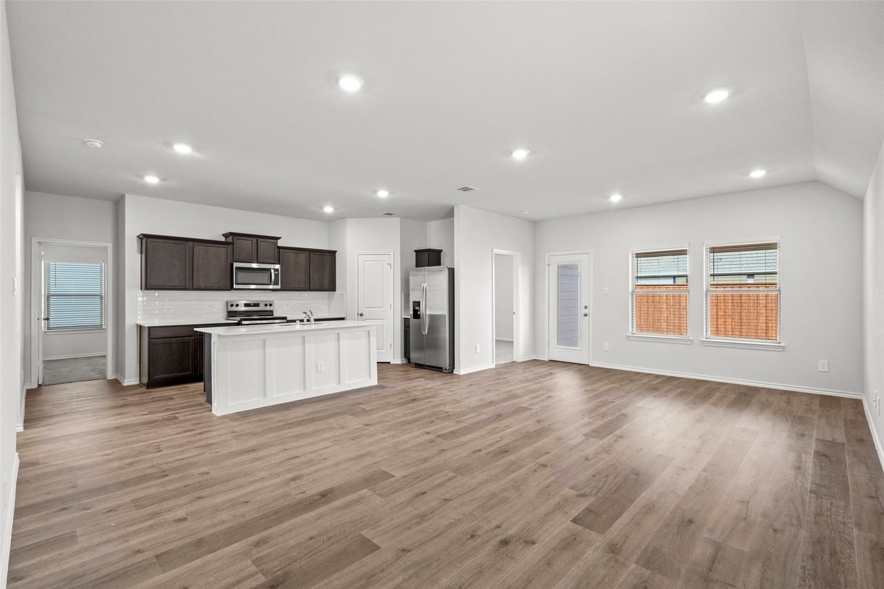 13173 Enclave Pkwy - Photo 3 of 23