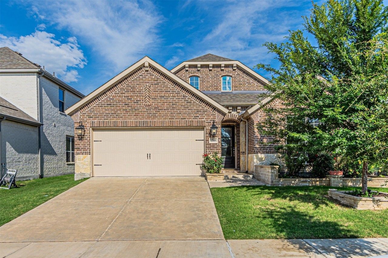 3508 Crescent Ln