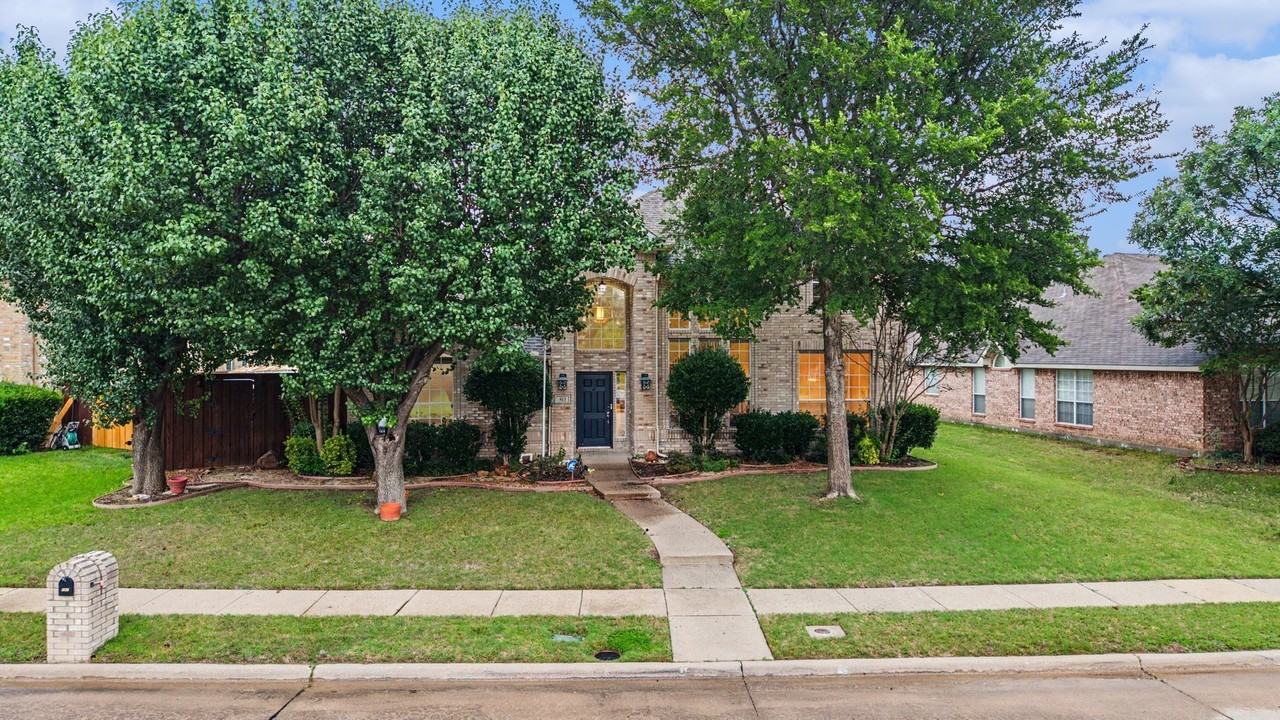 813 Big Bend Dr - Photo 4 of 34