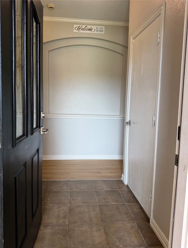1200 Charlotte Dr - Photo 2 of 21