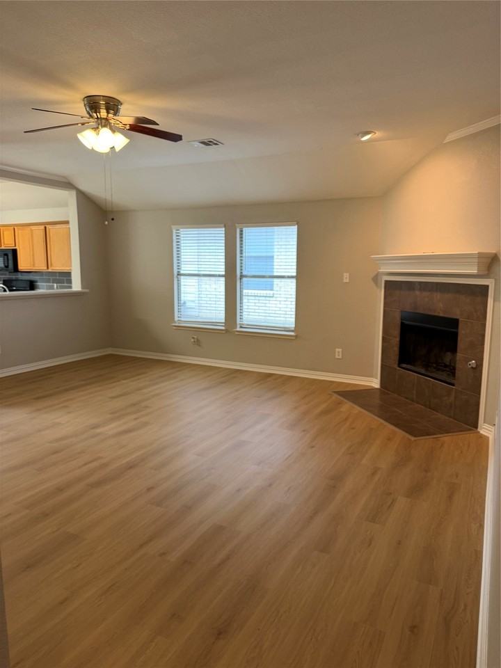1200 Charlotte Dr - Photo 6 of 21