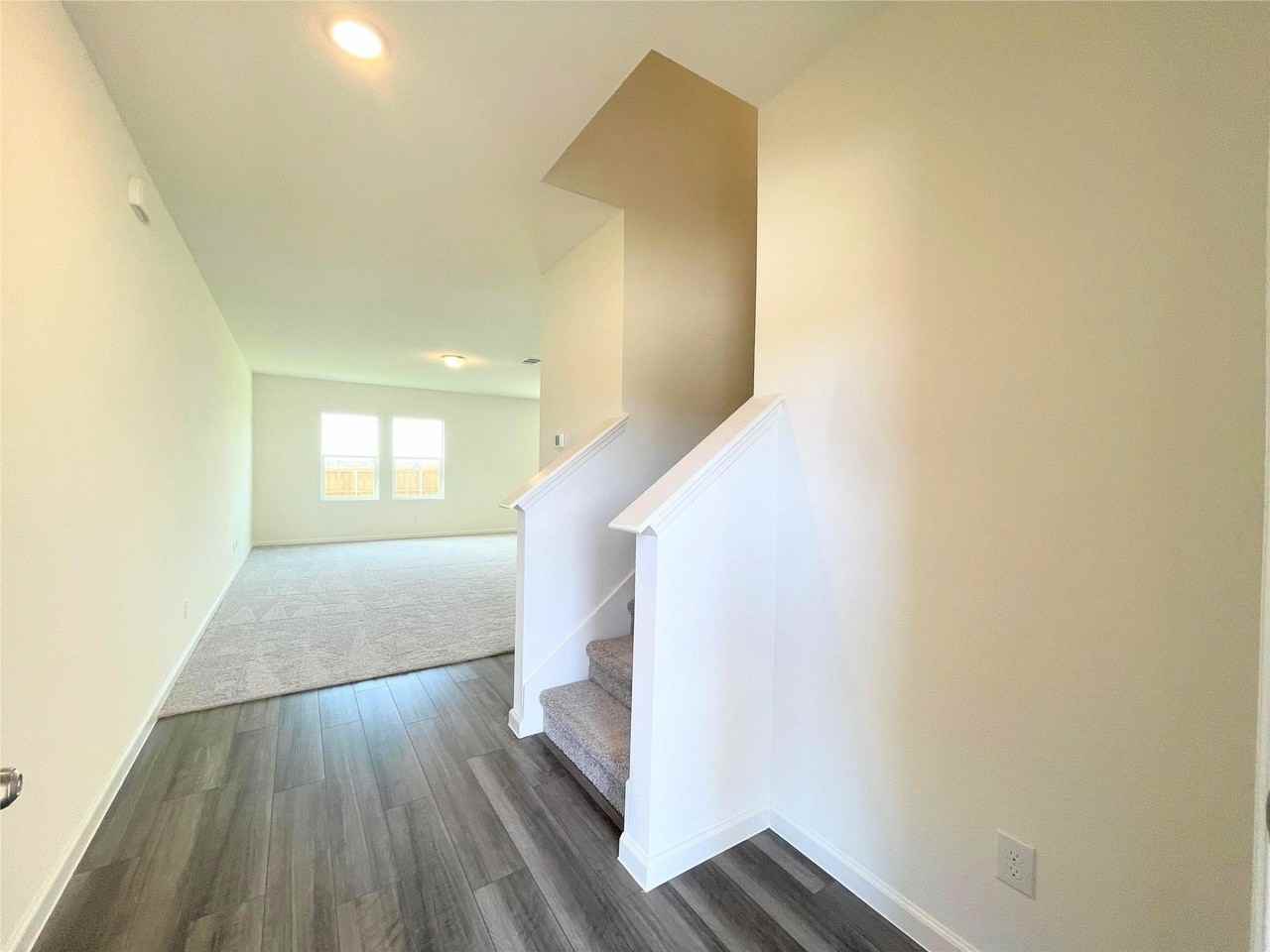 1702 Chapel Hill Rd - Photo 4 of 24