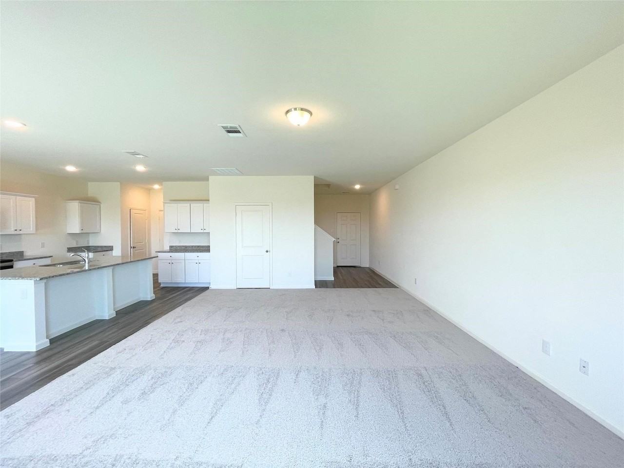 1702 Chapel Hill Rd - Photo 7 of 24