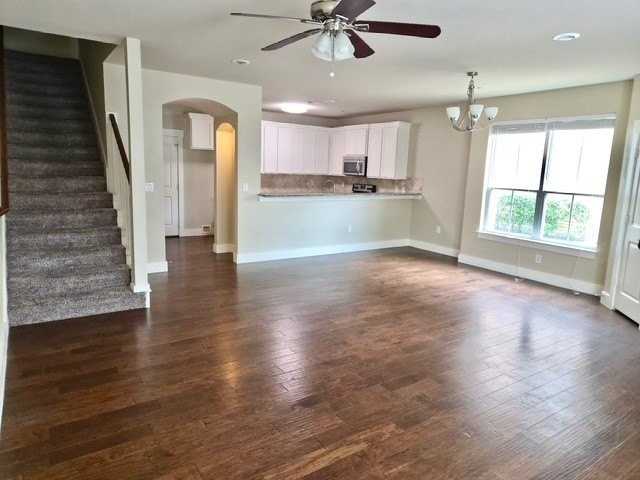 213 Lily Ln - Photo 4 of 35