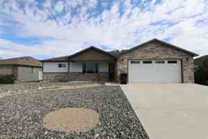 featured image of 137 W 10th St