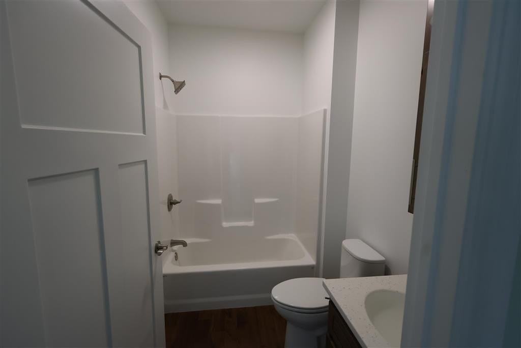 137 W 10th St - Photo 7 of 16
