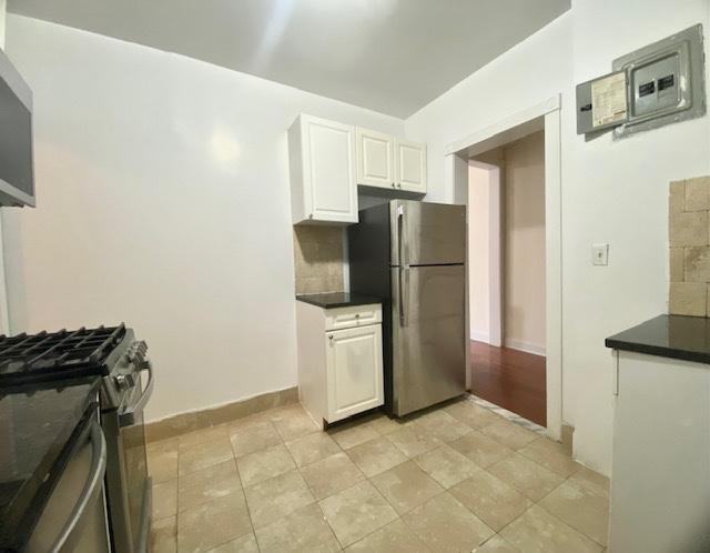 260 Convent Ave - Photo 6 of 10