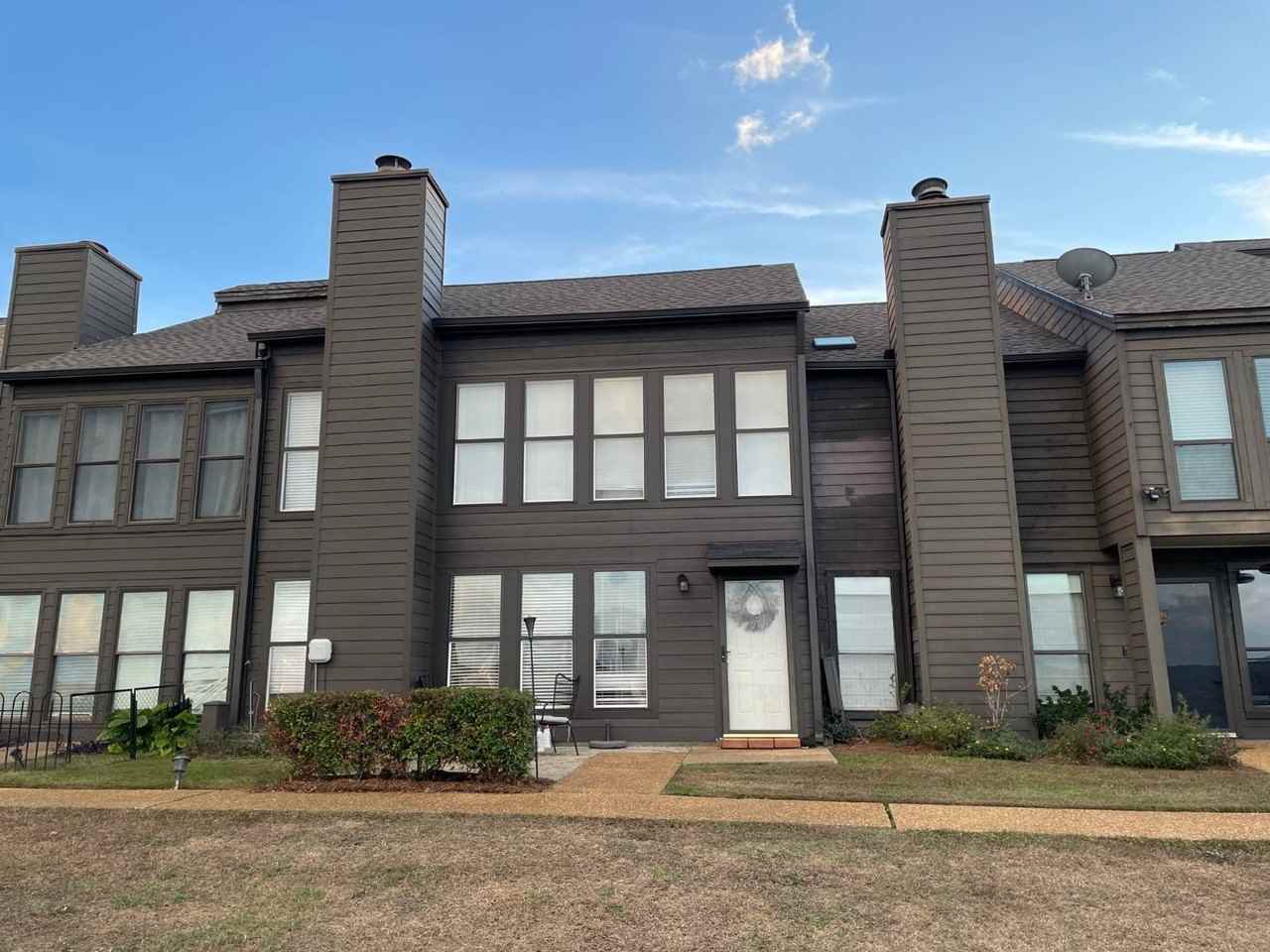 11 Lake Barnett Dr - Photo 2 of 25